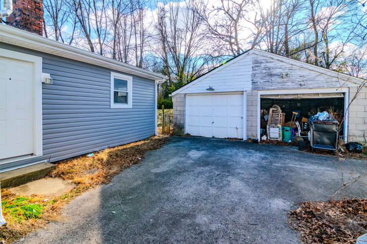 Listing Image 26