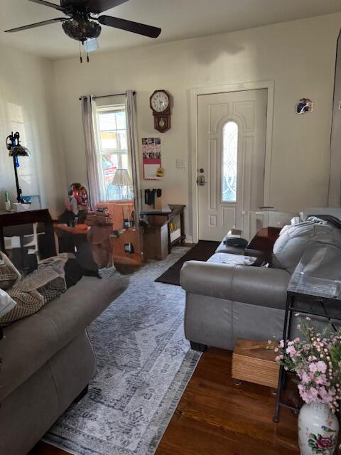 Listing Image 8