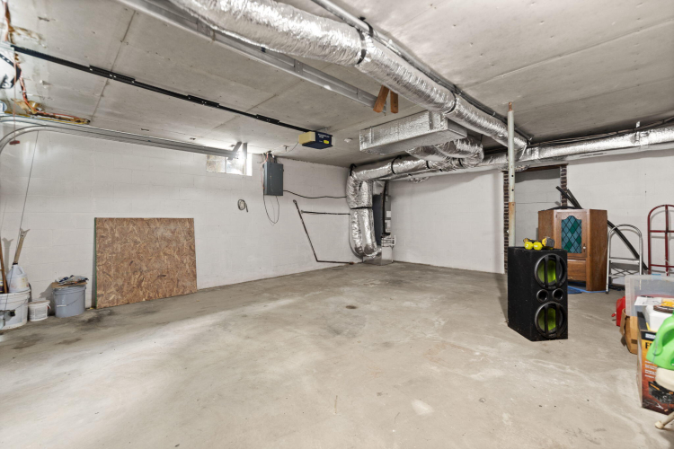 Listing Image 38