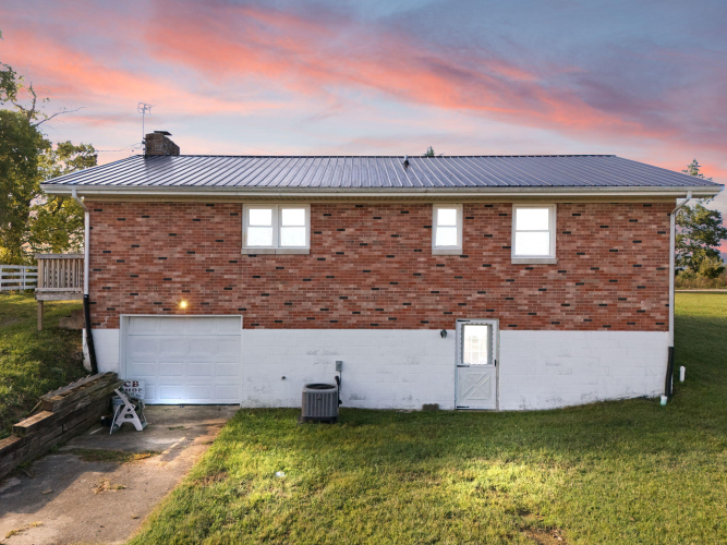 Listing Image 43