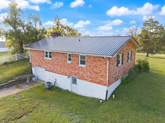 Listing Image 48