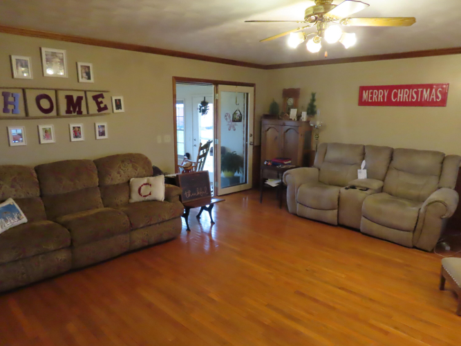 Listing Image 14