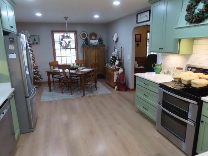 Listing Image 10