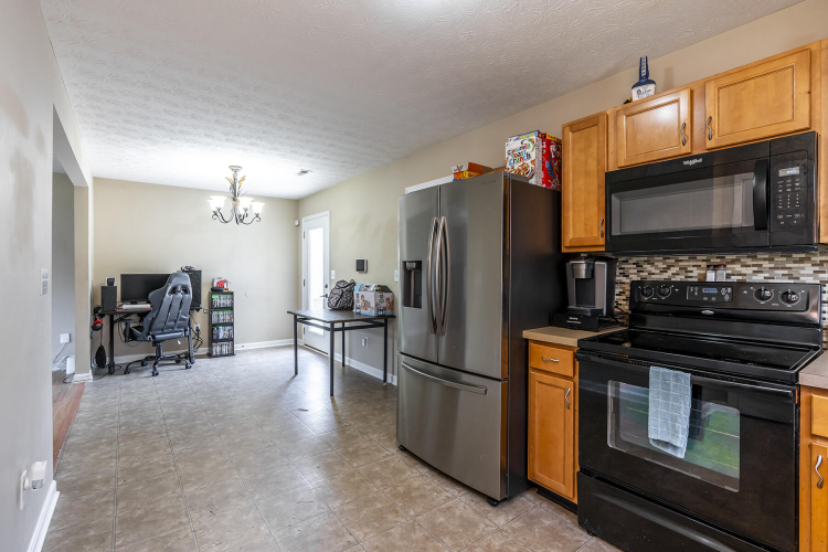 Listing Image 13