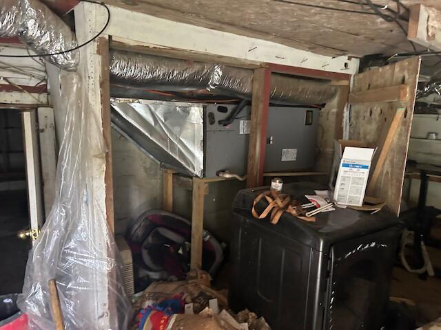 Listing Image 6