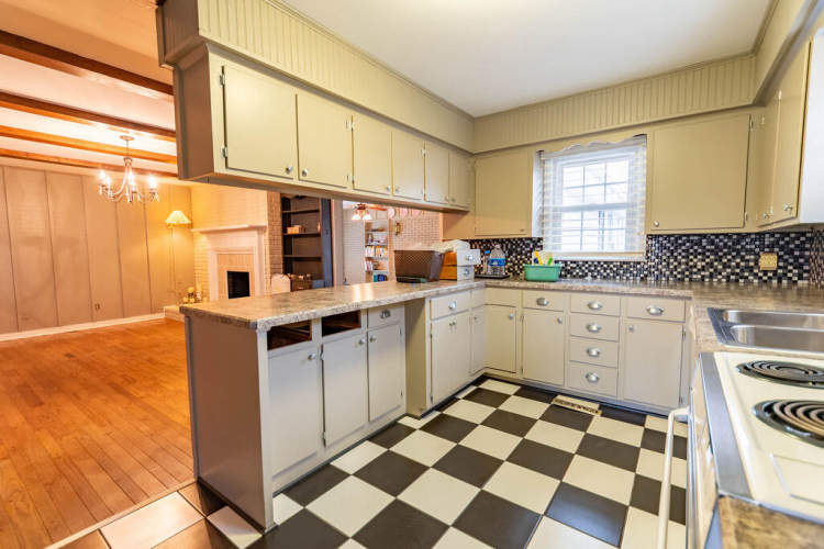 Listing Image 15