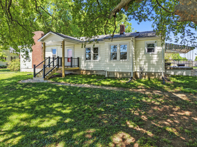 Listing Image 17
