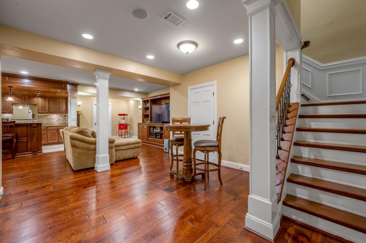 Listing Image 55
