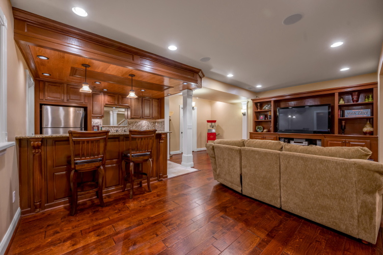 Listing Image 58