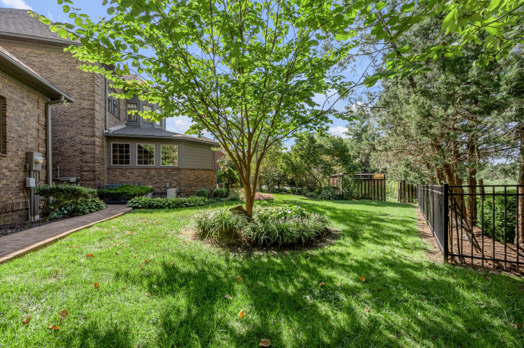 Listing Image 84