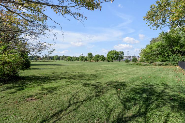 Listing Image 86
