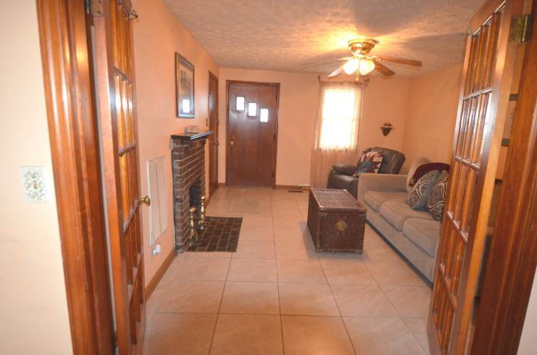 Listing Image 17