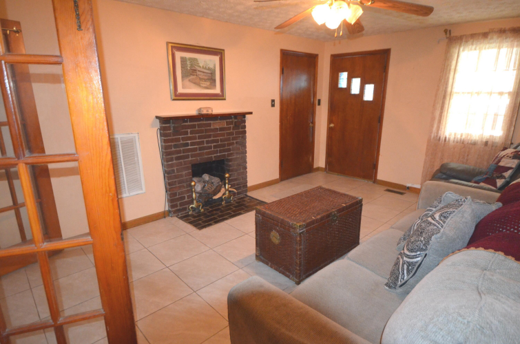 Listing Image 18