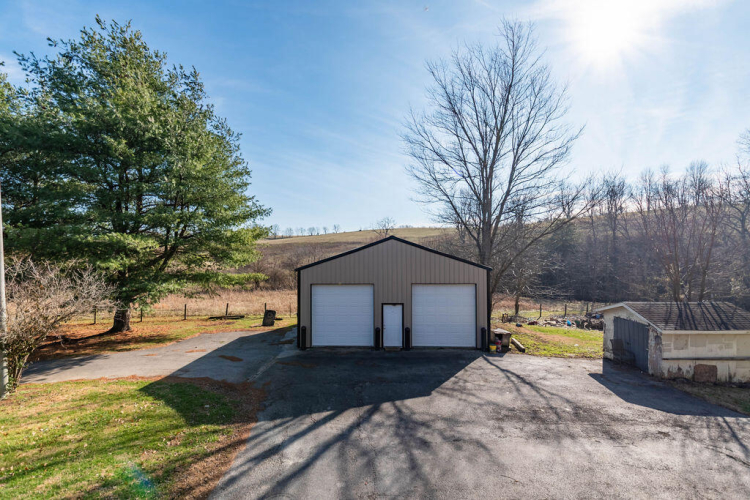 Listing Image 52