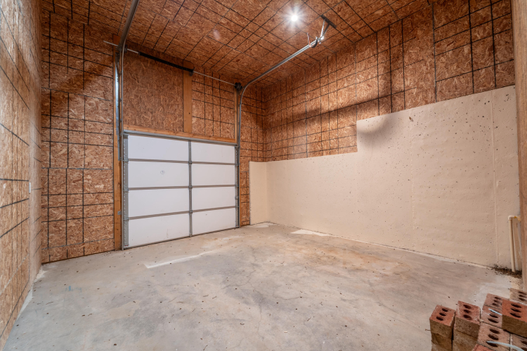 Listing Image 45