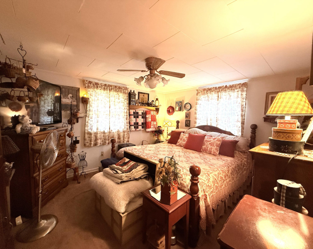 Listing Image 12