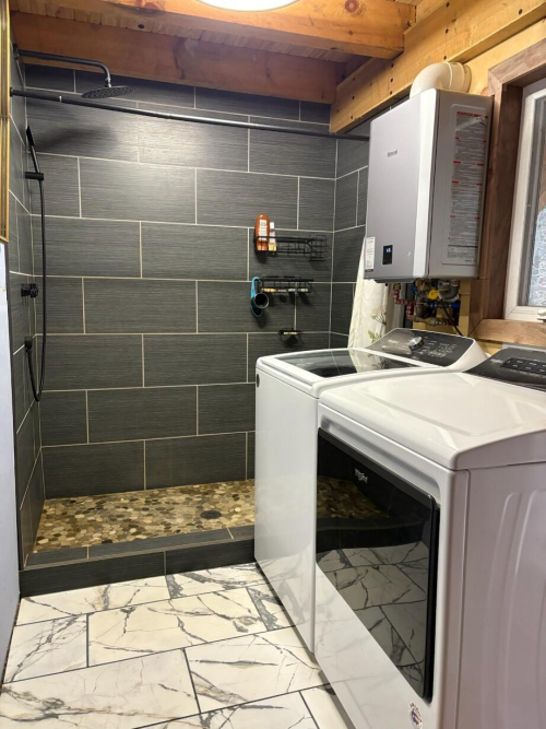 Listing Image 8