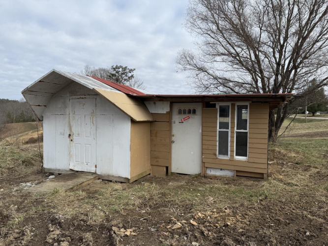 Listing Image 11