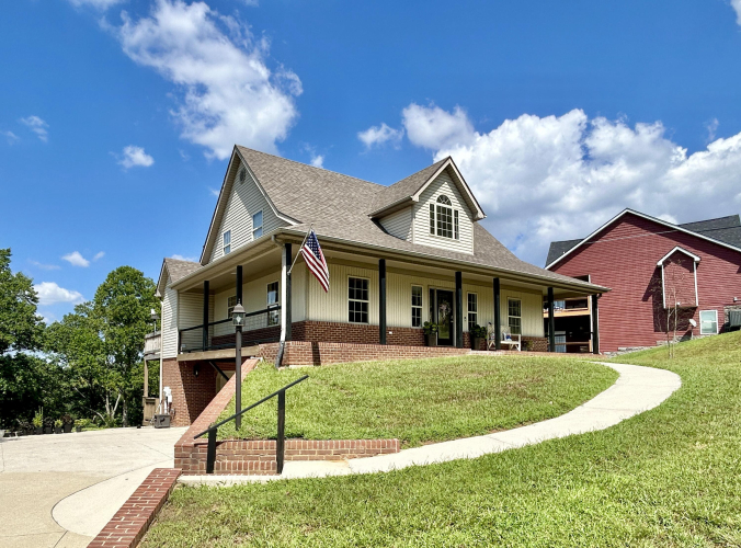 Listing Image 6