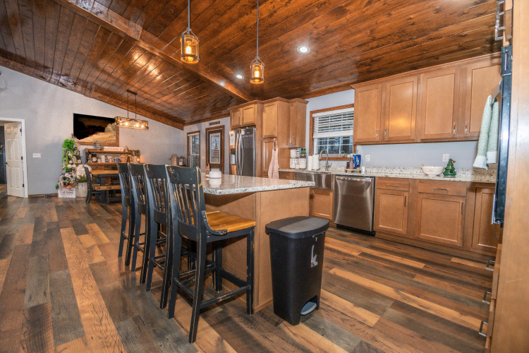 Listing Image 13