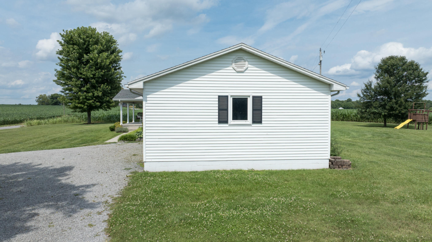 Listing Image 99