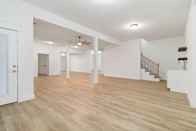 Listing Image 57