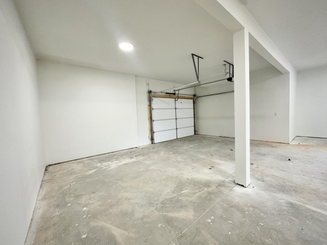 Listing Image 85