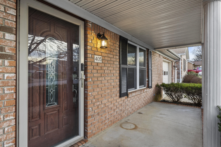 Listing Image 5