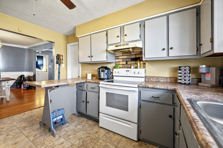 Listing Image 14