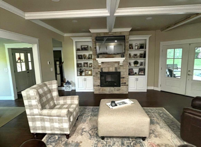 Listing Image 6