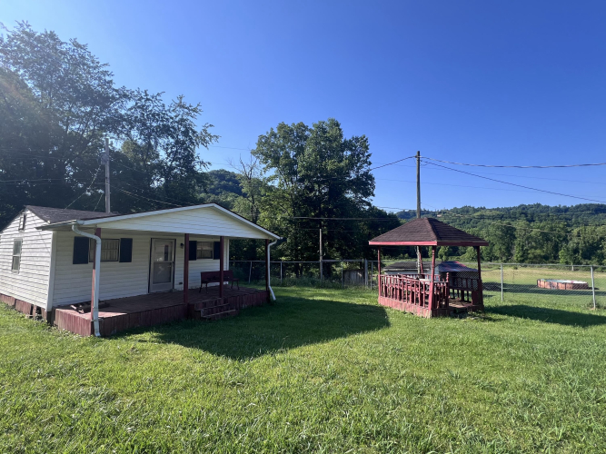 Listing Image 5