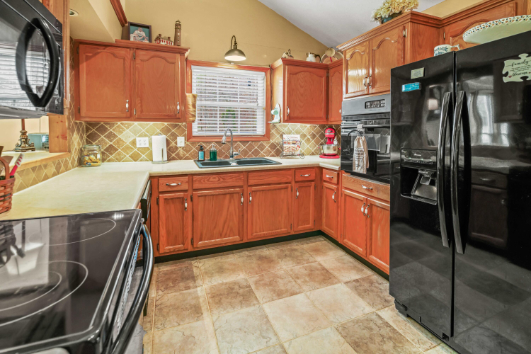 Listing Image 22