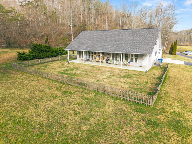 Listing Image 10
