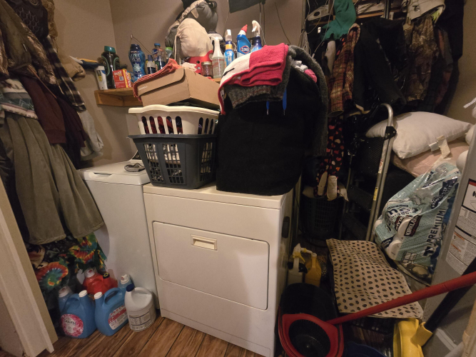 Listing Image 5