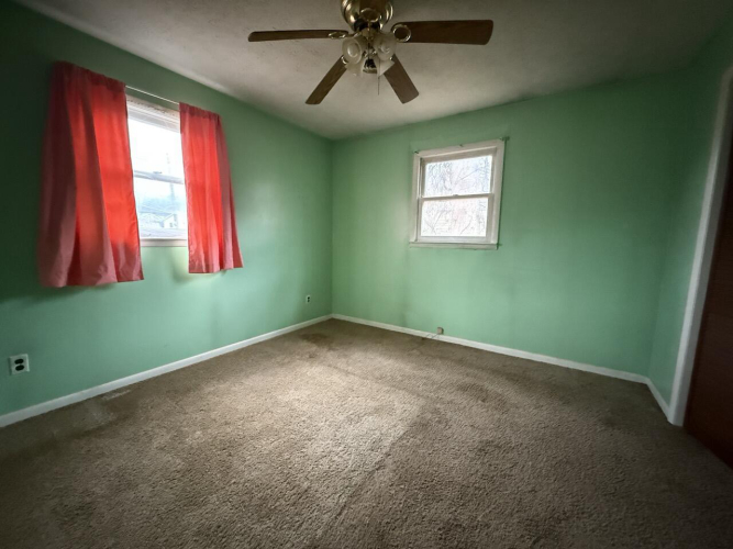 Listing Image 16