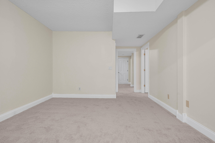 Listing Image 49