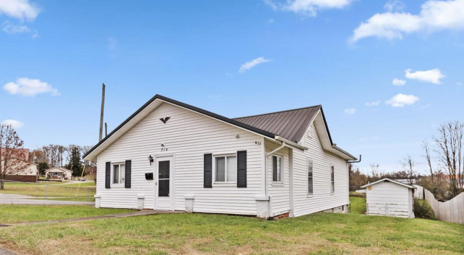 Listing Image 25