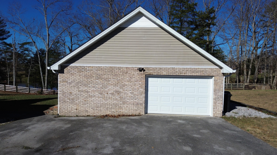 Listing Image 50