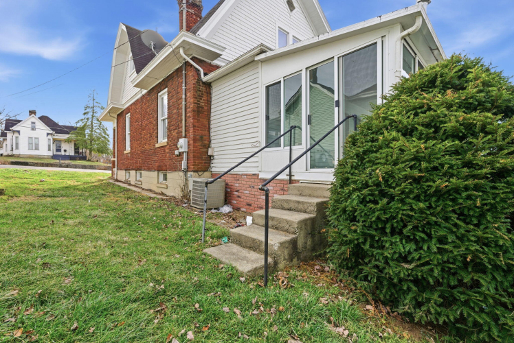 Listing Image 36