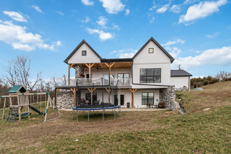 Listing Image 56