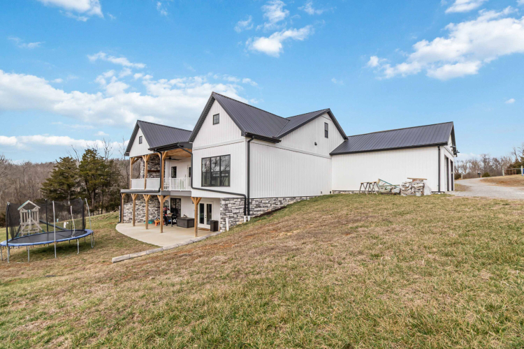 Listing Image 59