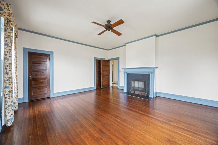 Listing Image 52