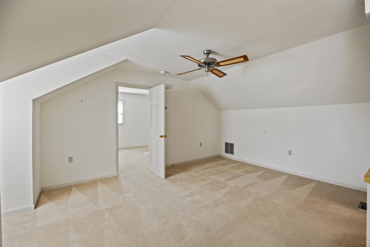 Listing Image 60