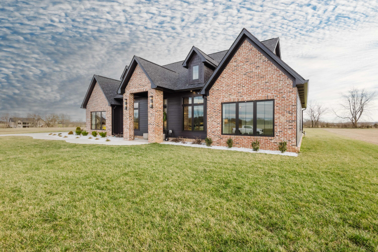 Listing Image 58
