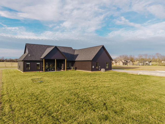 Listing Image 63