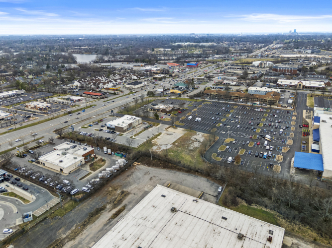 Listing Image 11