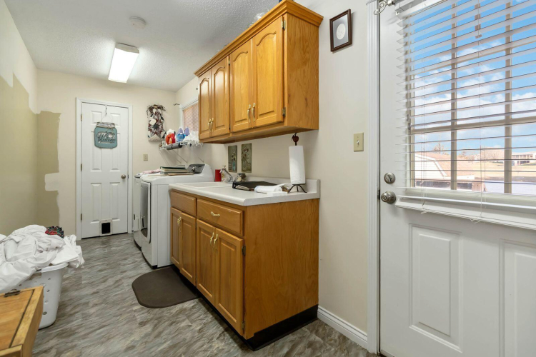 Listing Image 14