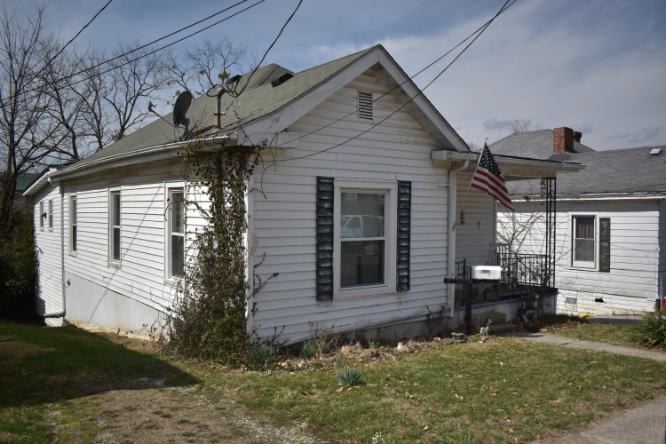 Listing Image 2