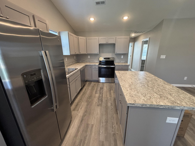 Listing Image 5