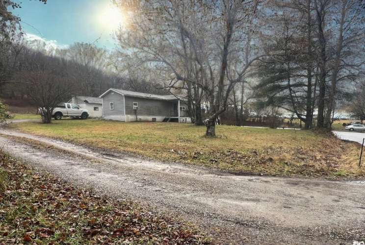 Listing Image 11
